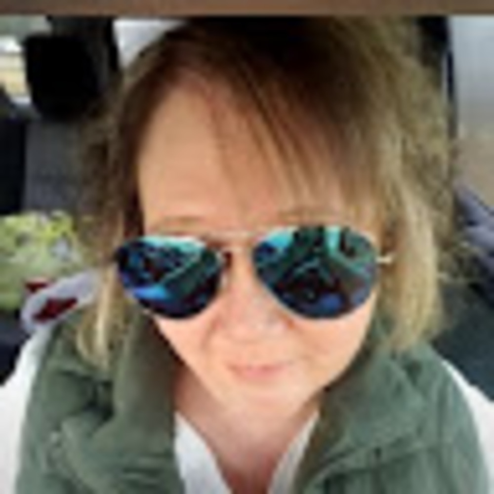 Meet your Posher, Joy